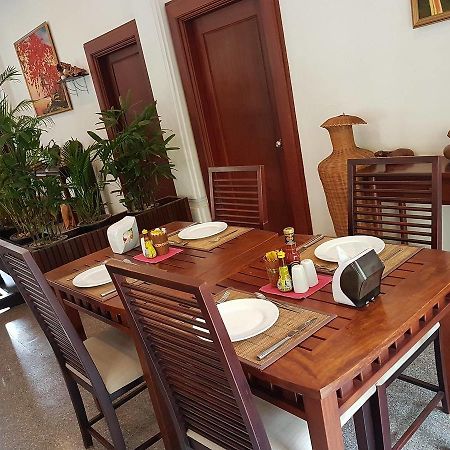 Vayakorn Inn Vientiane Buitenkant foto