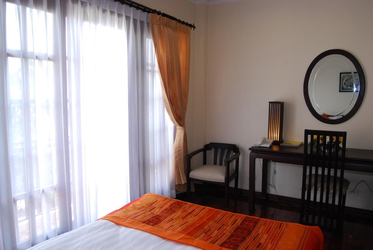 Vayakorn Inn Vientiane Buitenkant foto