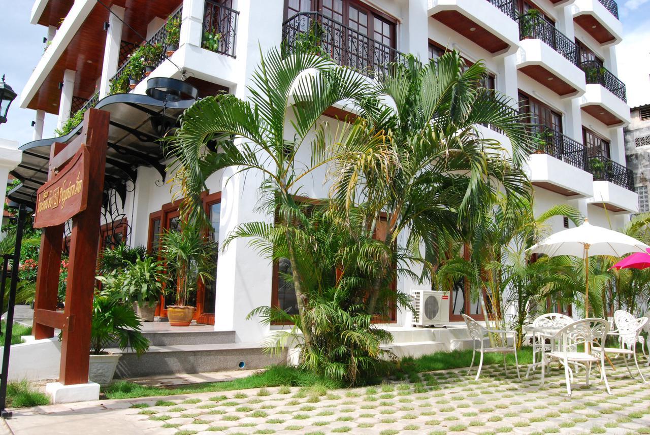 Vayakorn Inn Vientiane Buitenkant foto