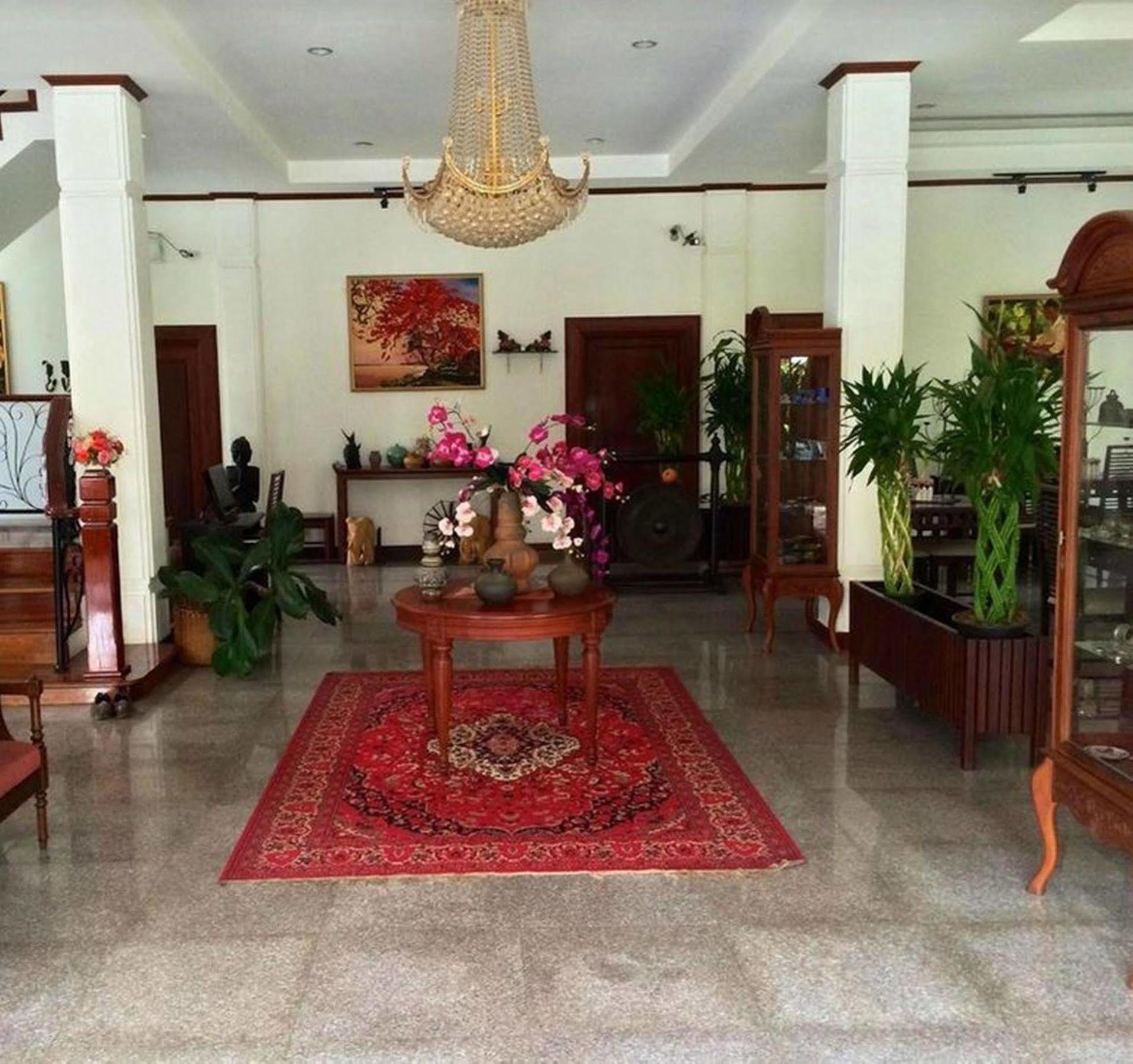 Vayakorn Inn Vientiane Buitenkant foto
