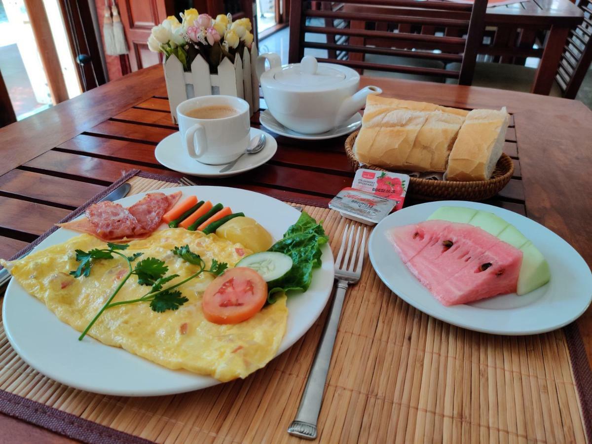 Vayakorn Inn Vientiane Buitenkant foto